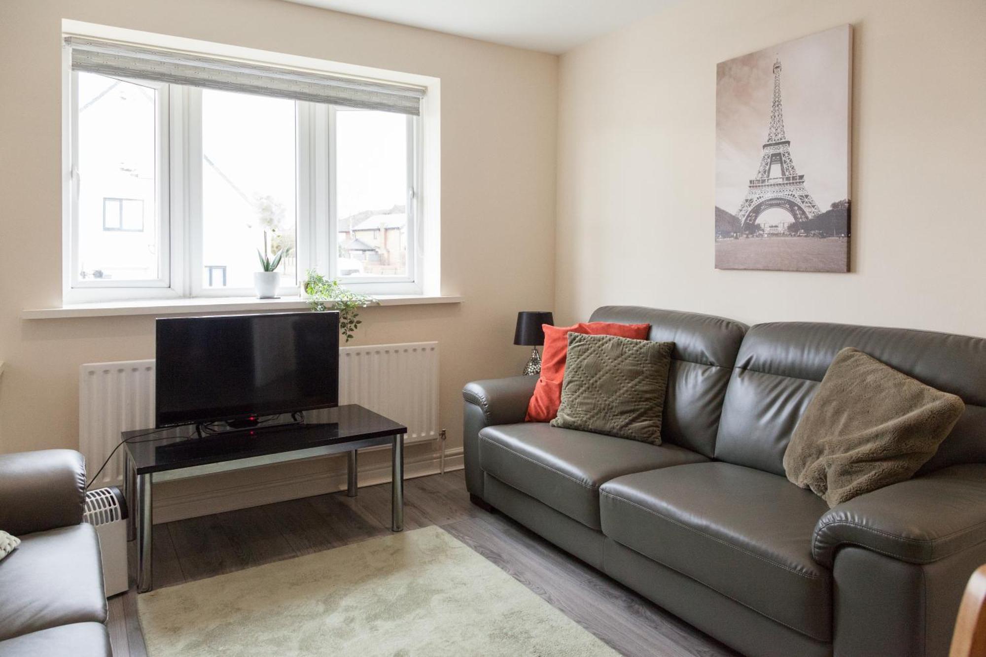 Pinfold Court Apartments Knowsley Esterno foto