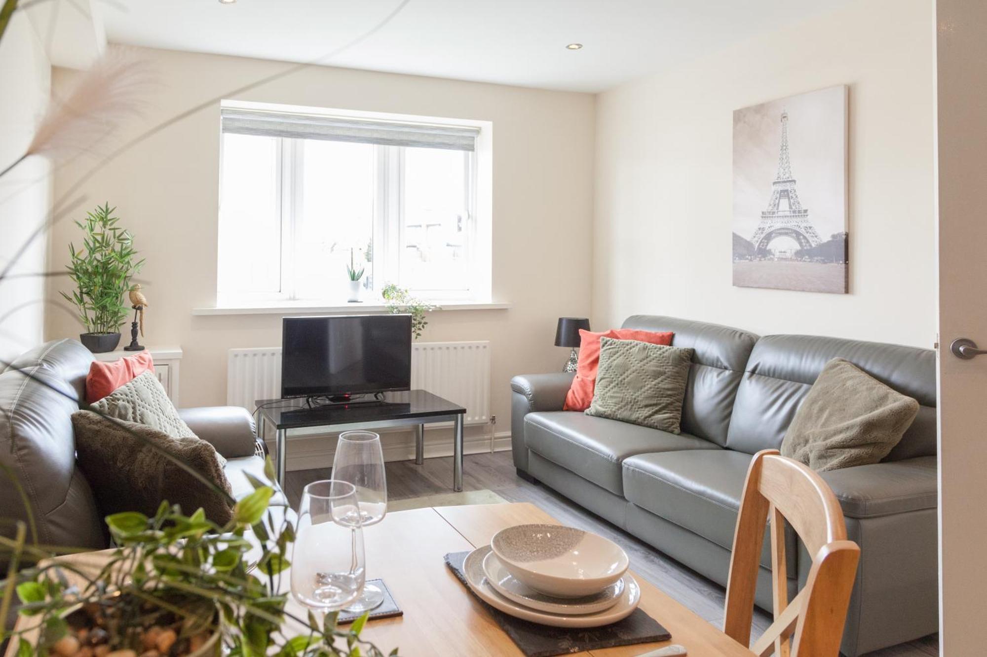 Pinfold Court Apartments Knowsley Esterno foto